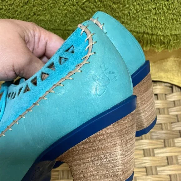 *GENTLY USED* Fluevog 2013 Hopefuls CHEERFUL, Aqua, Size 9.5 (best for 8.5)! - Picture 9 of 16